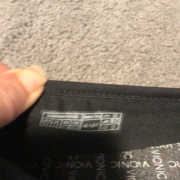 Vionic - Picture 6 of 7